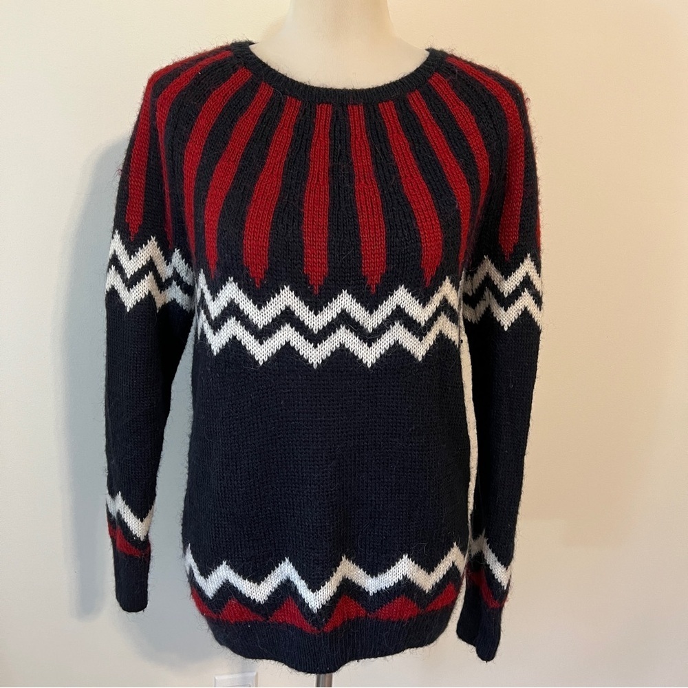 GAP Fair Isle Knit Sweater Red White Navy Size Large